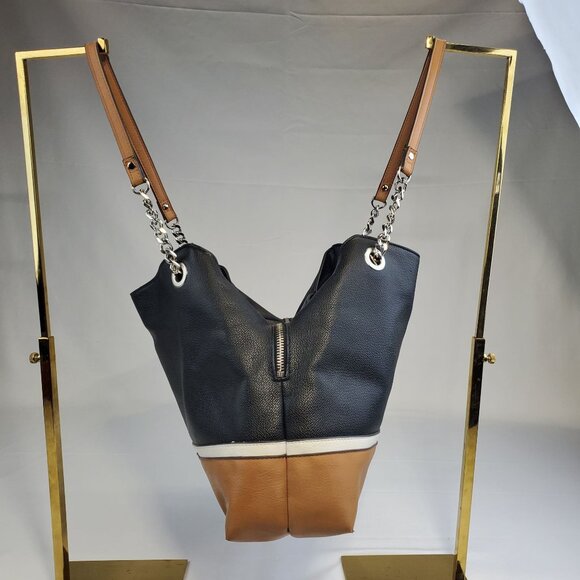 Kim Rodgers Four Poster Shoulder Bag RN#108833 - Picture 15 of 16